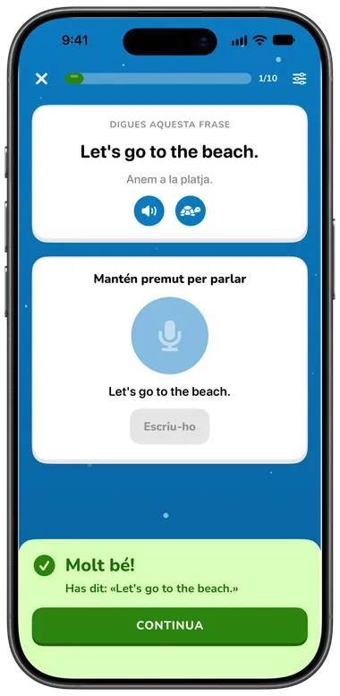 Exercici de parlar: digues «Let’s go to the beach.», reconegut correctament